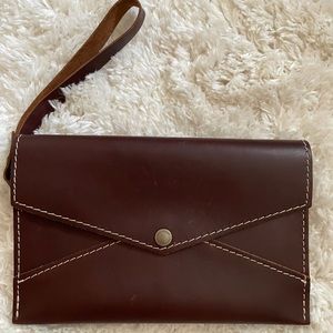 🤩Portland Leather Envelope Crossbody in Cognac